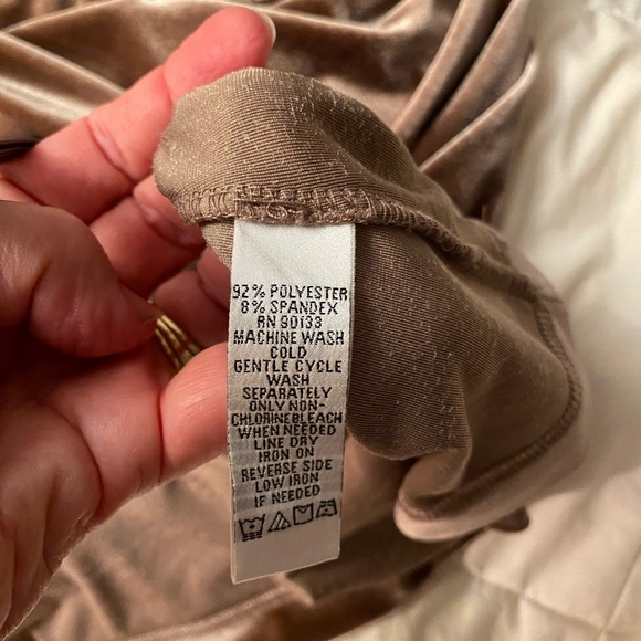 Joan Rivers House Dress - Picture 5 of 5